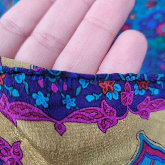 Liz Claiborne Vintage Silk Square Blue and Matte Gold Scarf - Picture 5 of 6